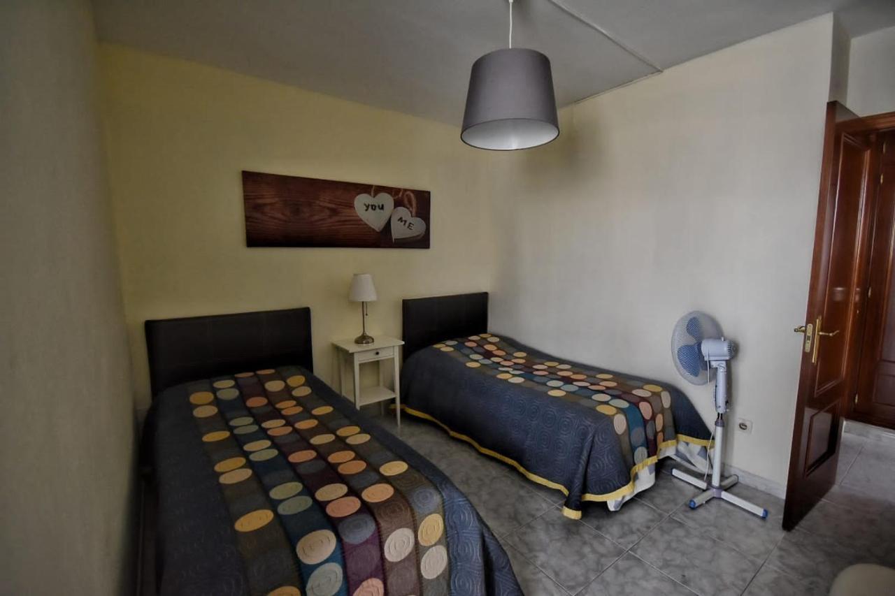 Gran Carihuela Apartment Torremolinos Bagian luar foto