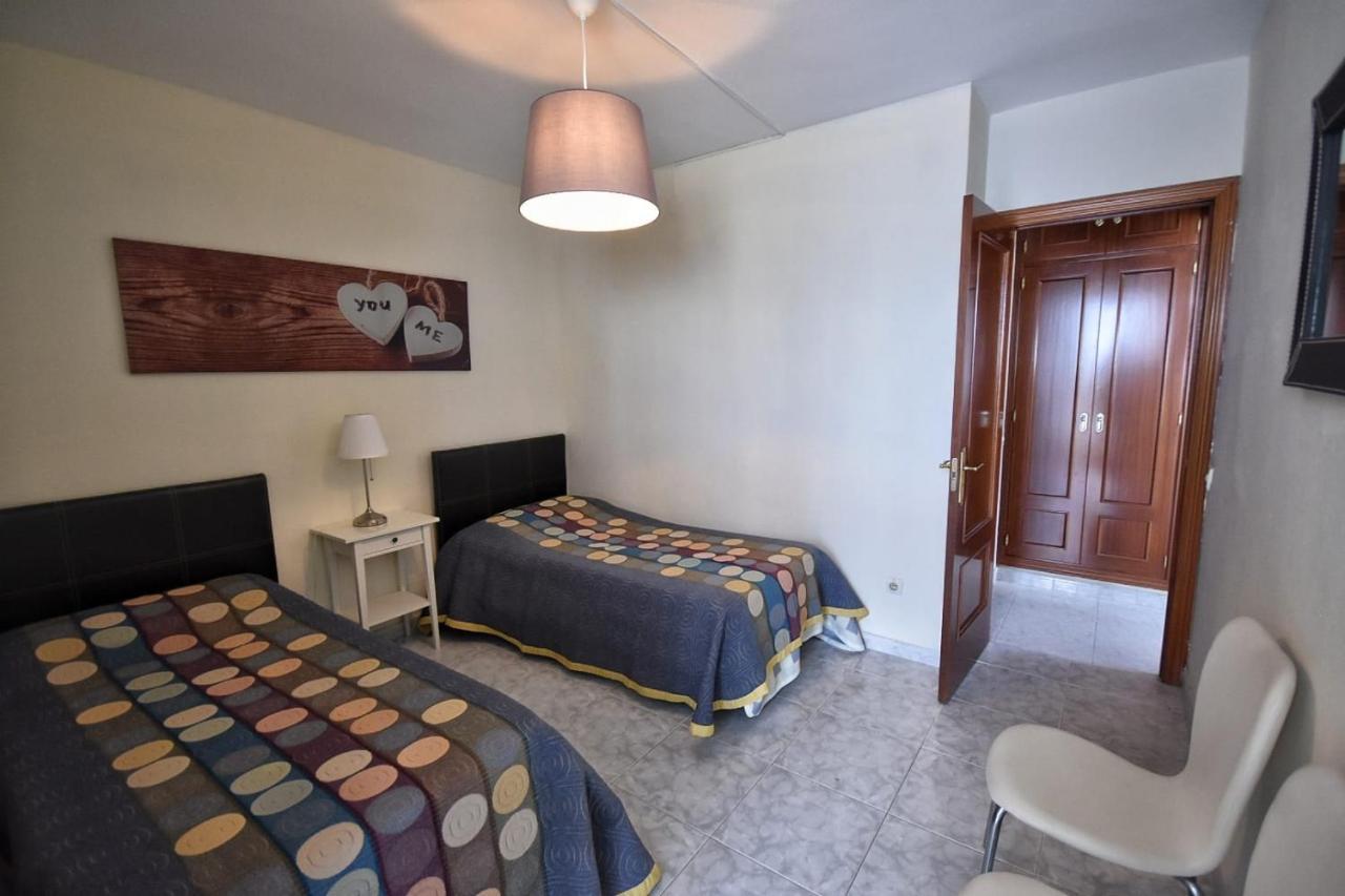 Gran Carihuela Apartment Torremolinos Bagian luar foto